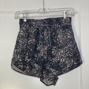 Athleta Crossroads Short